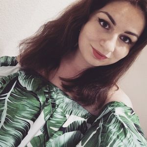 Meet your Posher, Nika